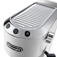Рожковая кофеварка DeLonghi EC685.W