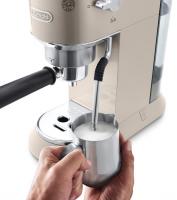 Кофеварка Рожковая DeLonghi EC885.BG