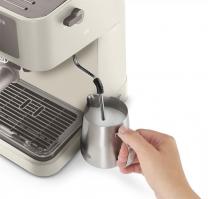 Кофеварка Рожковая DeLonghi EC235.CR