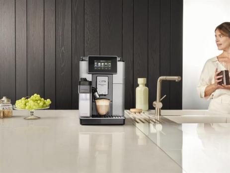 Кофемашина DeLonghi ECAM610.75.MB