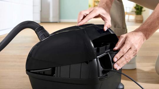 Пылесос Bosch BGL38GOLD с мешком